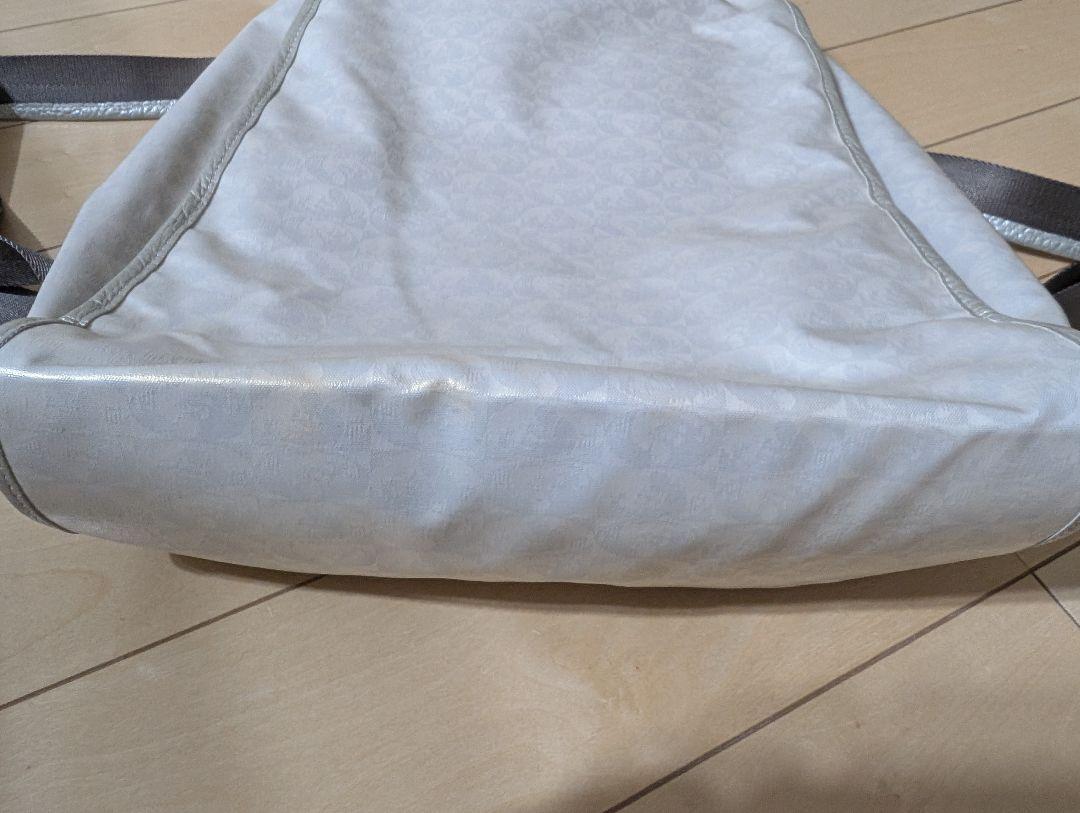 PELLE BORSA シャンパンゴールドリュック