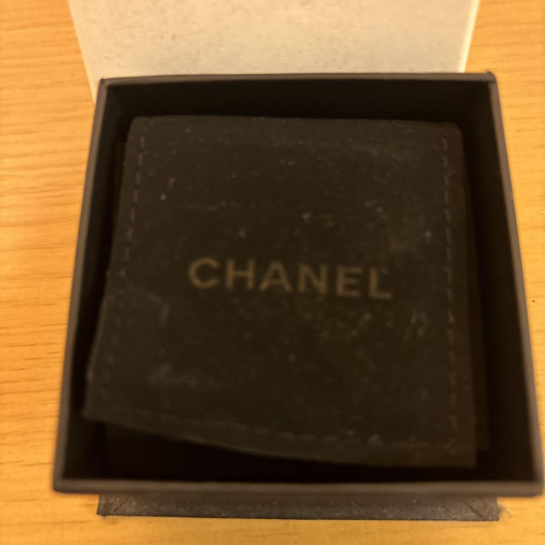 CHANEL ゴールド ロゴデザイン ピアス