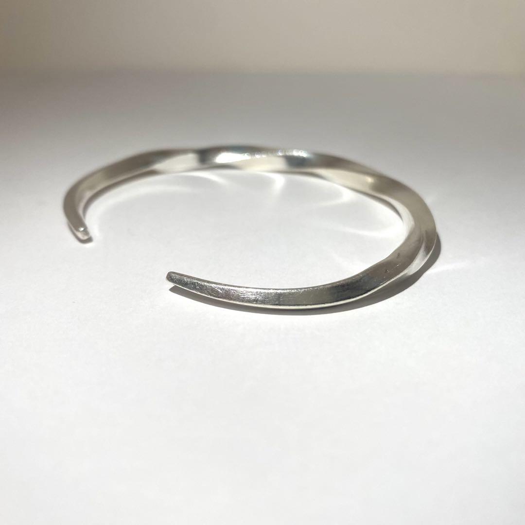 カレンシルバー　フェザー　バングル　ブレスレット　布袋付　ハンドメイド  925 カレンシルバー カレン族 バングル ブレスレット 布袋付き