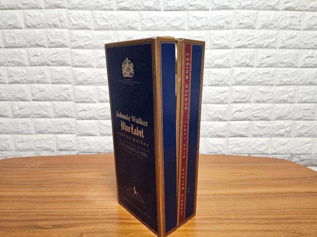 ジョニーウォーカー JOHNNIE WALKER ブルーラベル 750ml