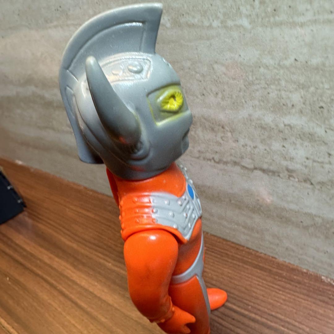 ウルトラマンタロウ パチ 無版権 ソフビ - メルカリ ウルトラマンタロウ パチ 無版権 ソフビ - メルカリ