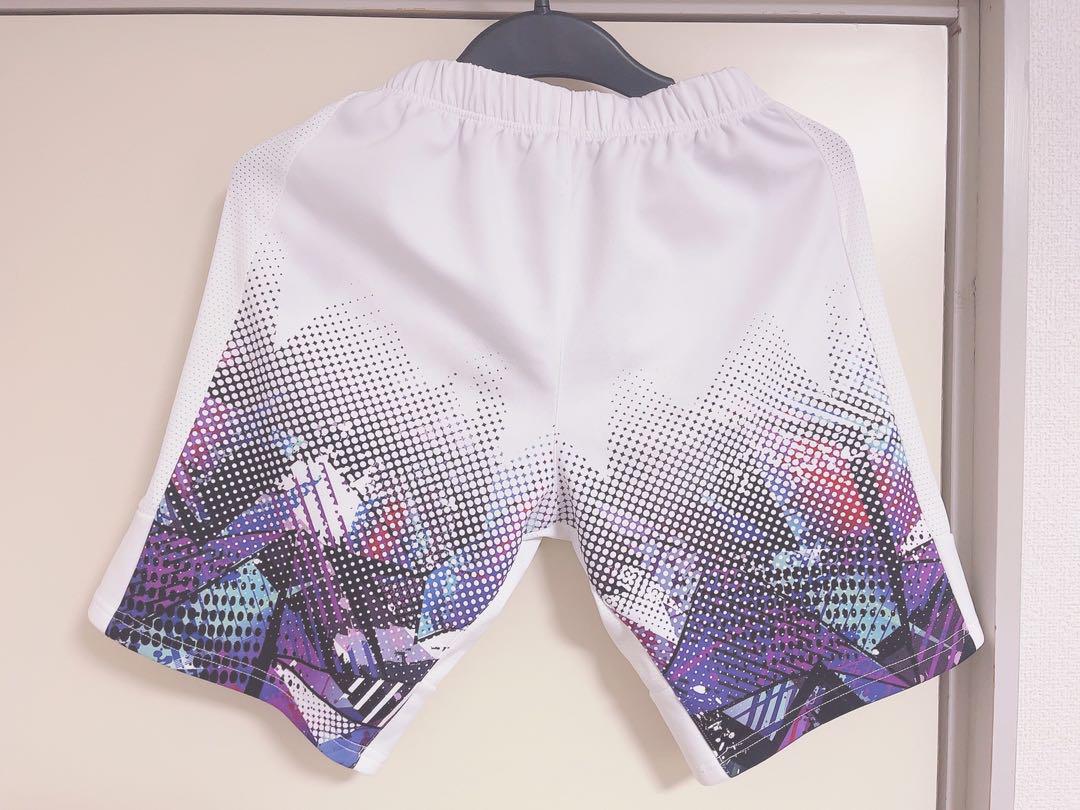 バドミントン　ヨネックス　ハーフパンツ　白紫　柄