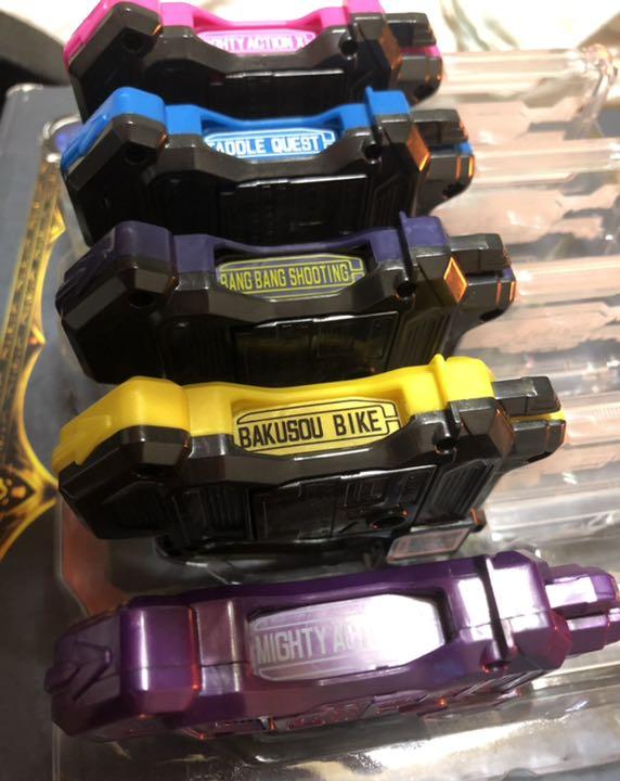 国産日本製 DX仮面ライダーエグゼイド メモリアルフィニッシュガシャットセット hqi2S-m44473548163 NEW人気