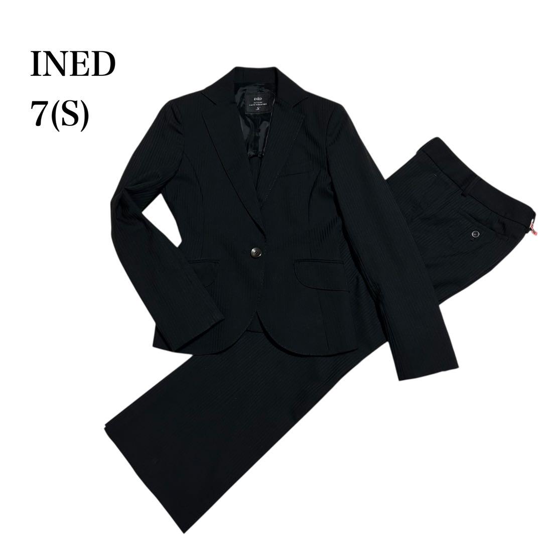 INED レデイース パンツスーツ 未使用 美品レディースパンツスーツ INEDイネド ブラックシャドウ