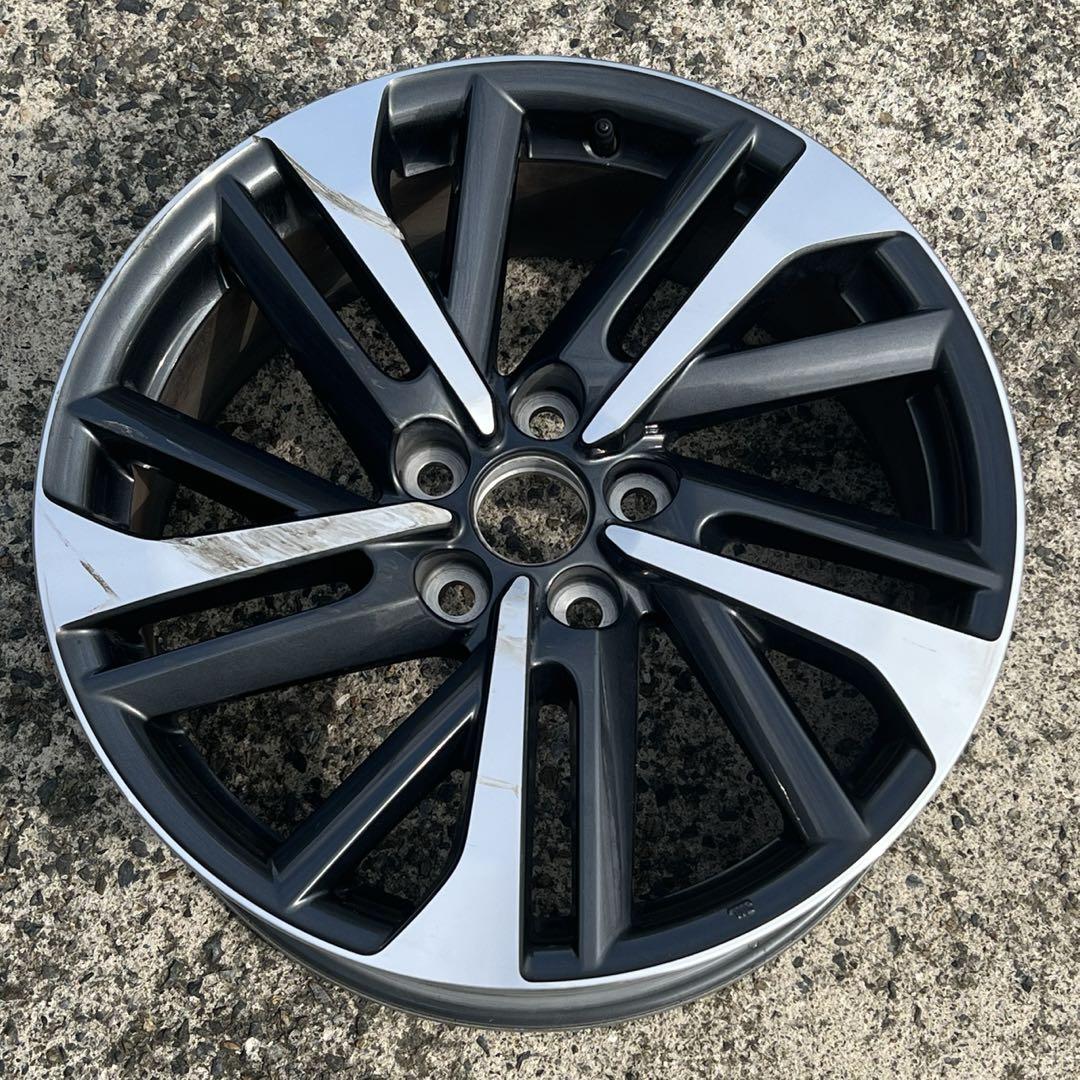 [新品]トヨタ カローラクロス 純正ホイール18インチ 新車外し】トヨタ カローラクロス Z 純正 18in 7J +40 PCD114.3