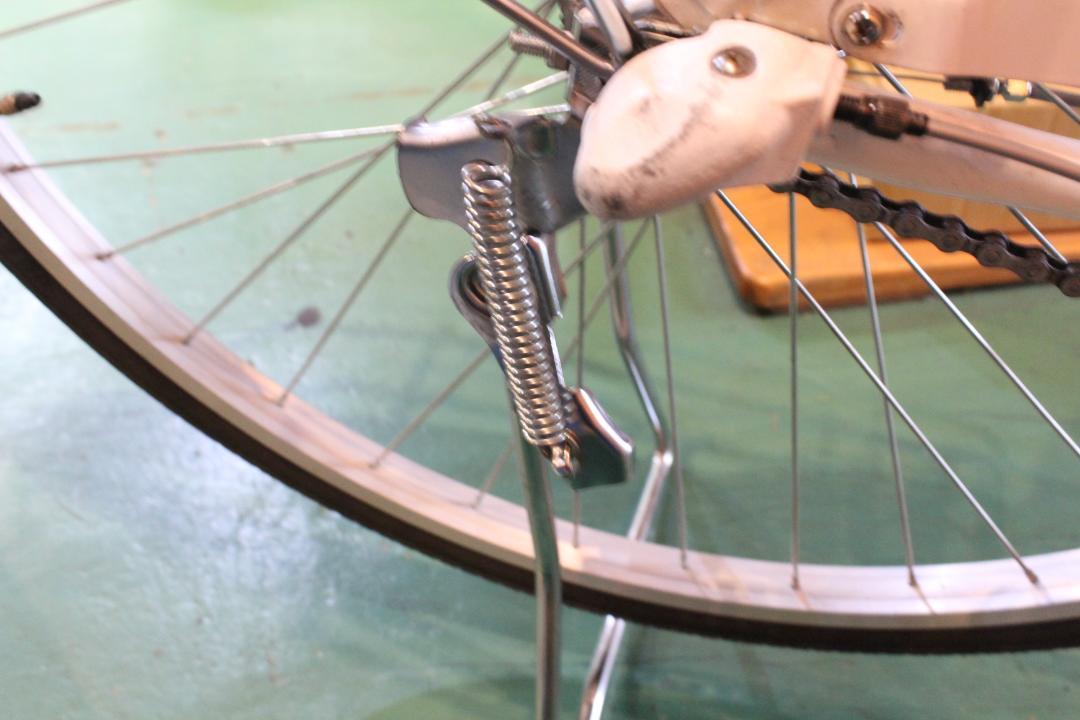 【大阪堺市/引取】【中古】シティサイクル/27インチ/白/クラシカルフレーム