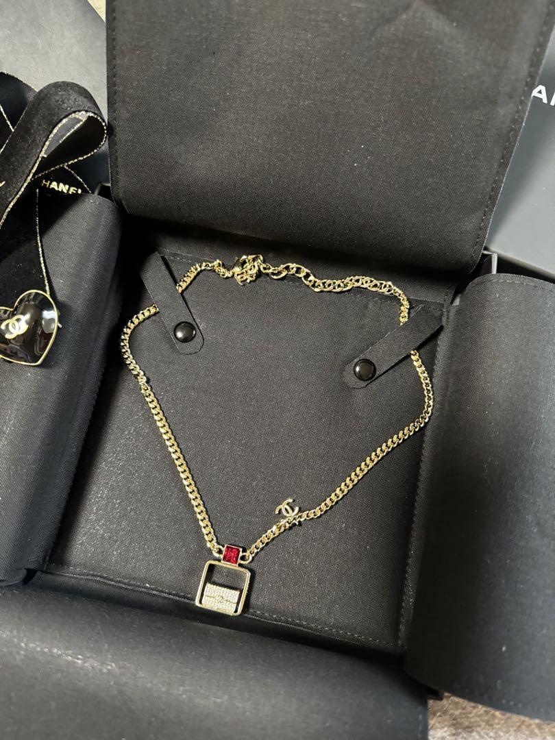 CHANEL ネックレス　ペンダント メタル & ストラス