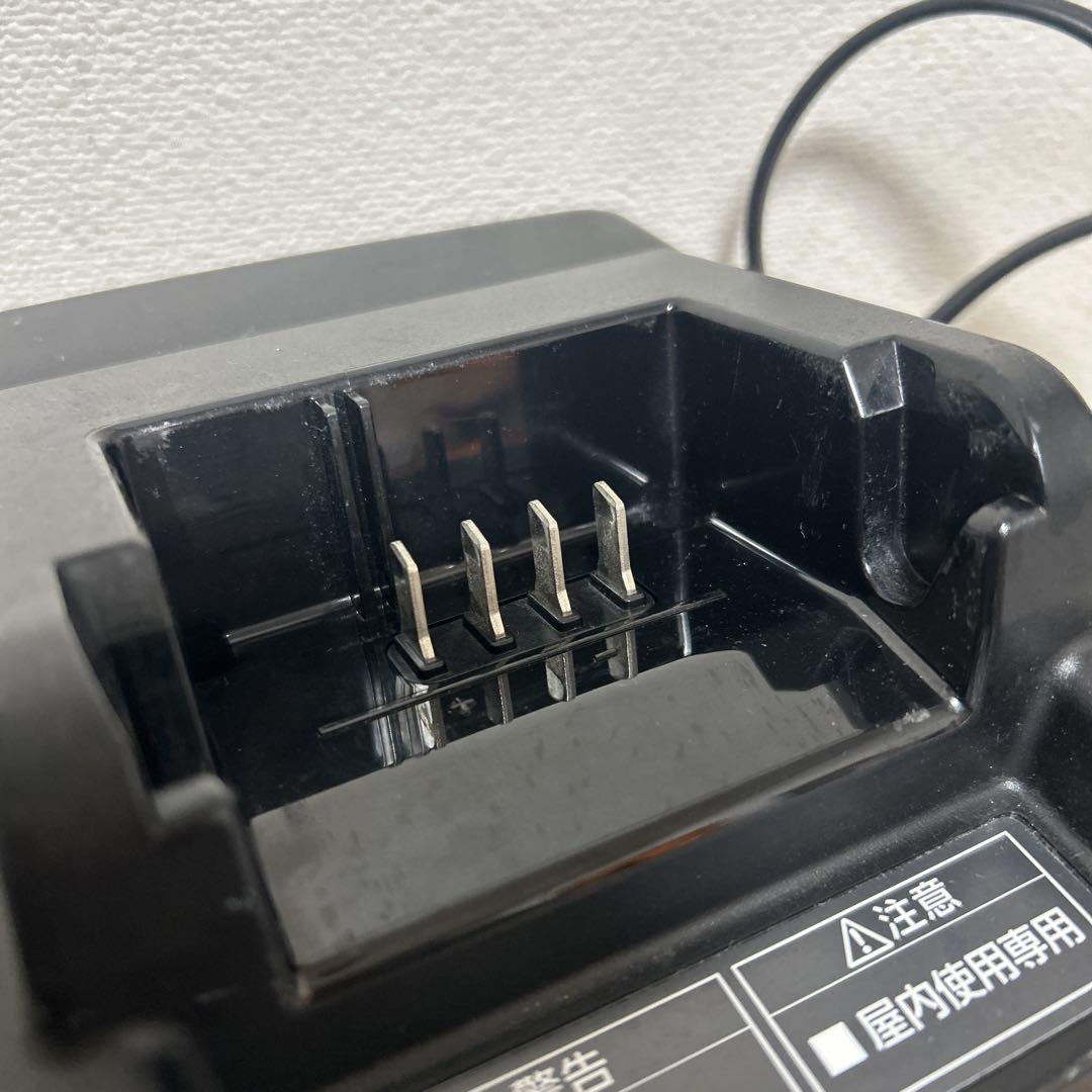【中古】Panasonic バッテリー充電器 NKJ069Z1