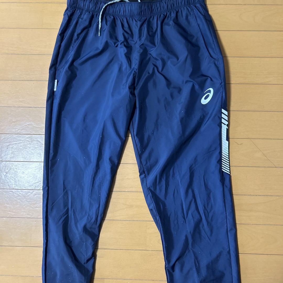 アシックス