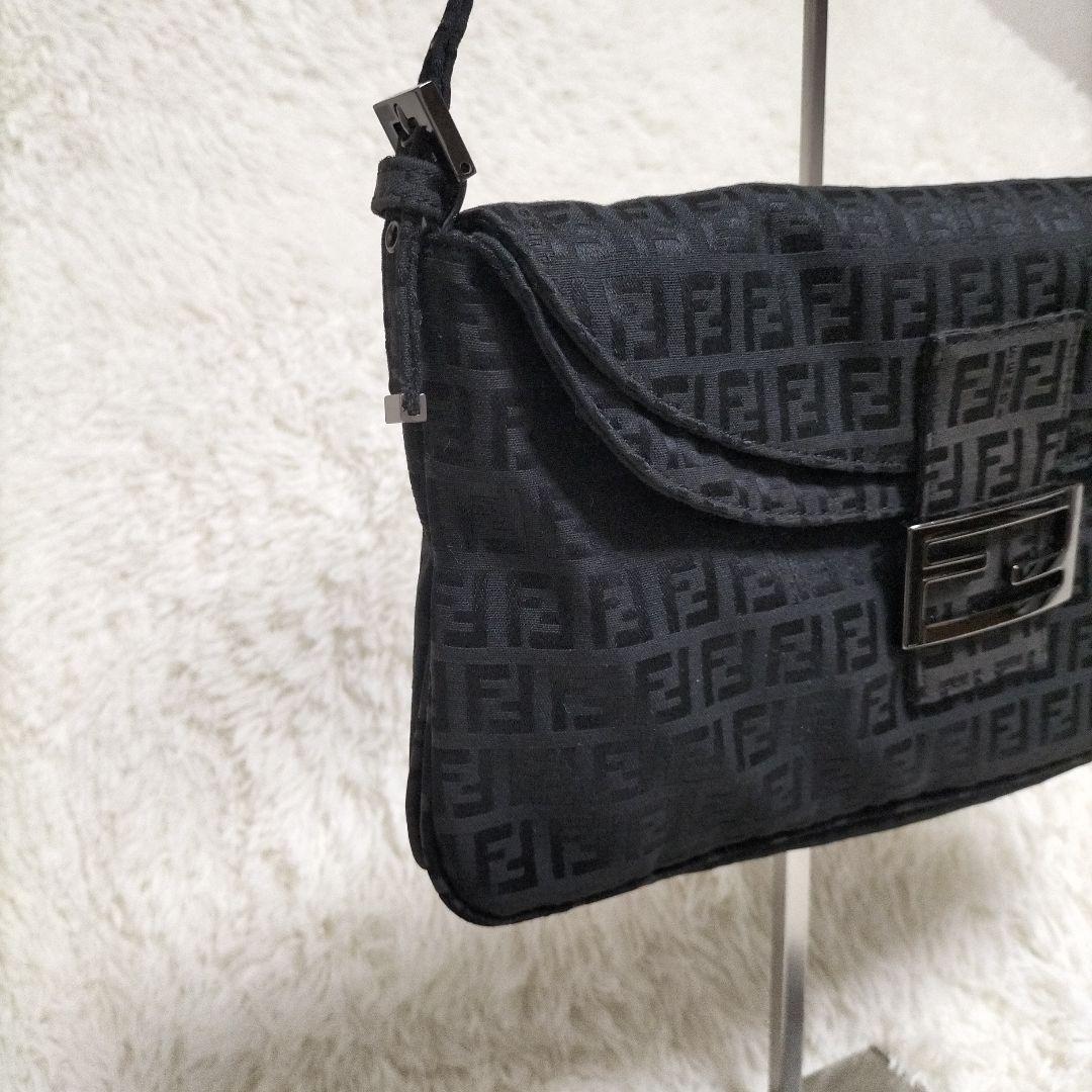FENDI マンマバケット 黒 ズッキーノ カード有り フェンディ FENDI マンマバケット 黒 ズッキーノ カード有り フェンディ