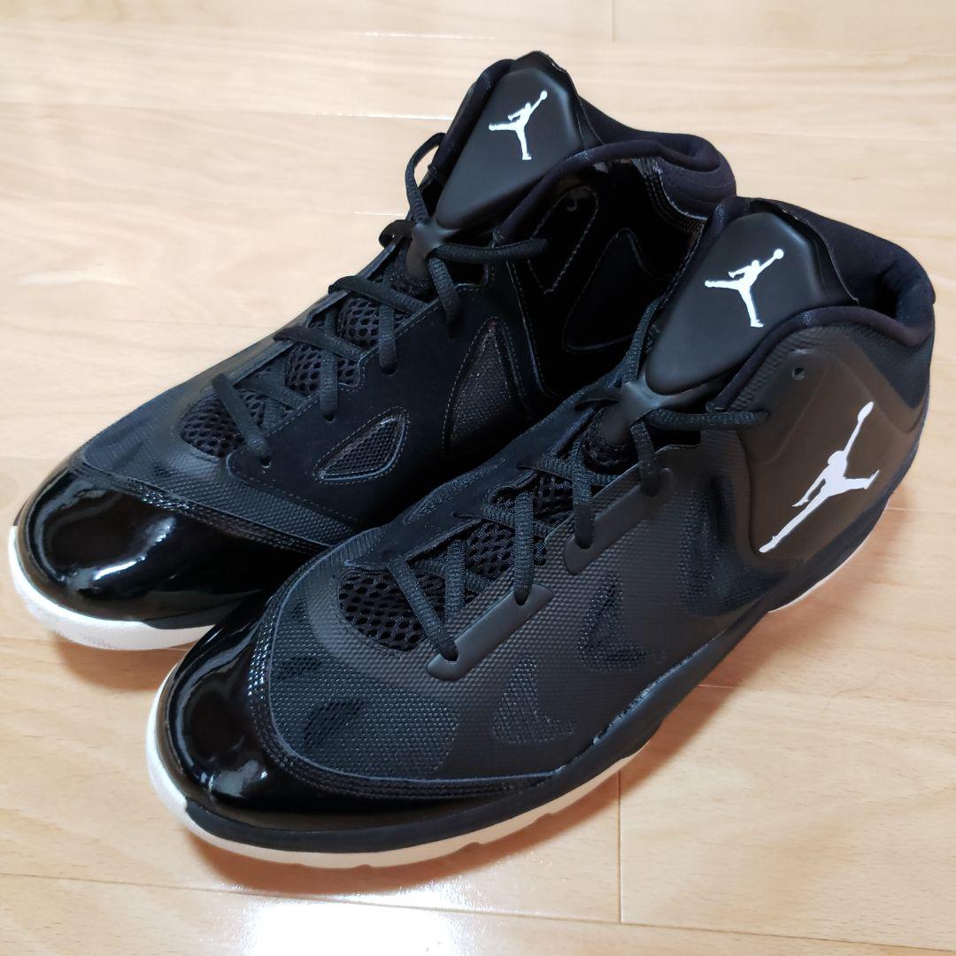 メルカリ Nike Air Jordan系エナメルバッシュ Hi 32cm 黒白 極美 スニーカー 9 500 中古や未使用のフリマ メルカリ Nike Air Jordan系エナメルバッシュ Hi 32cm 黒白 極美 スニーカー 9 500 中古や未使用のフリマ