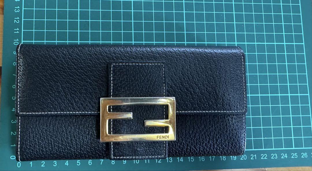 FENDI フェンディ 長財布 黒 ブラック 財布 レディース財布