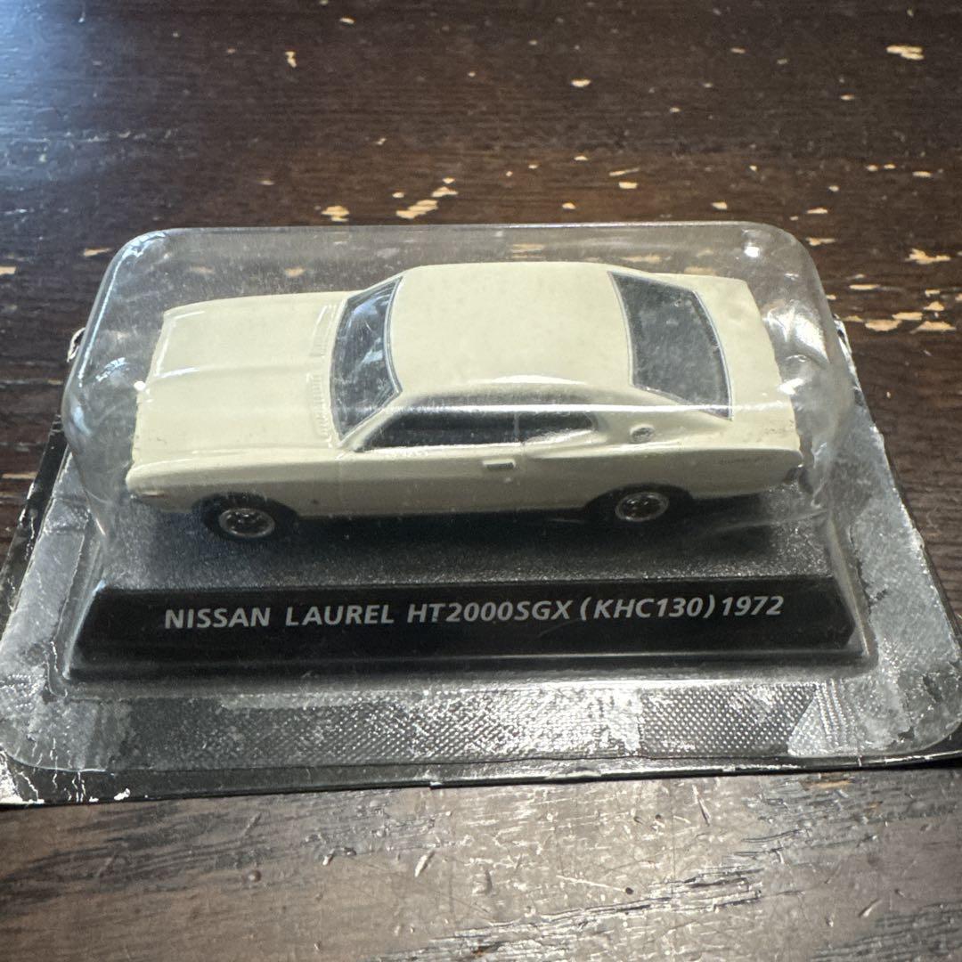 NISSANミニカーセット LAUREL & BLUEBIRD