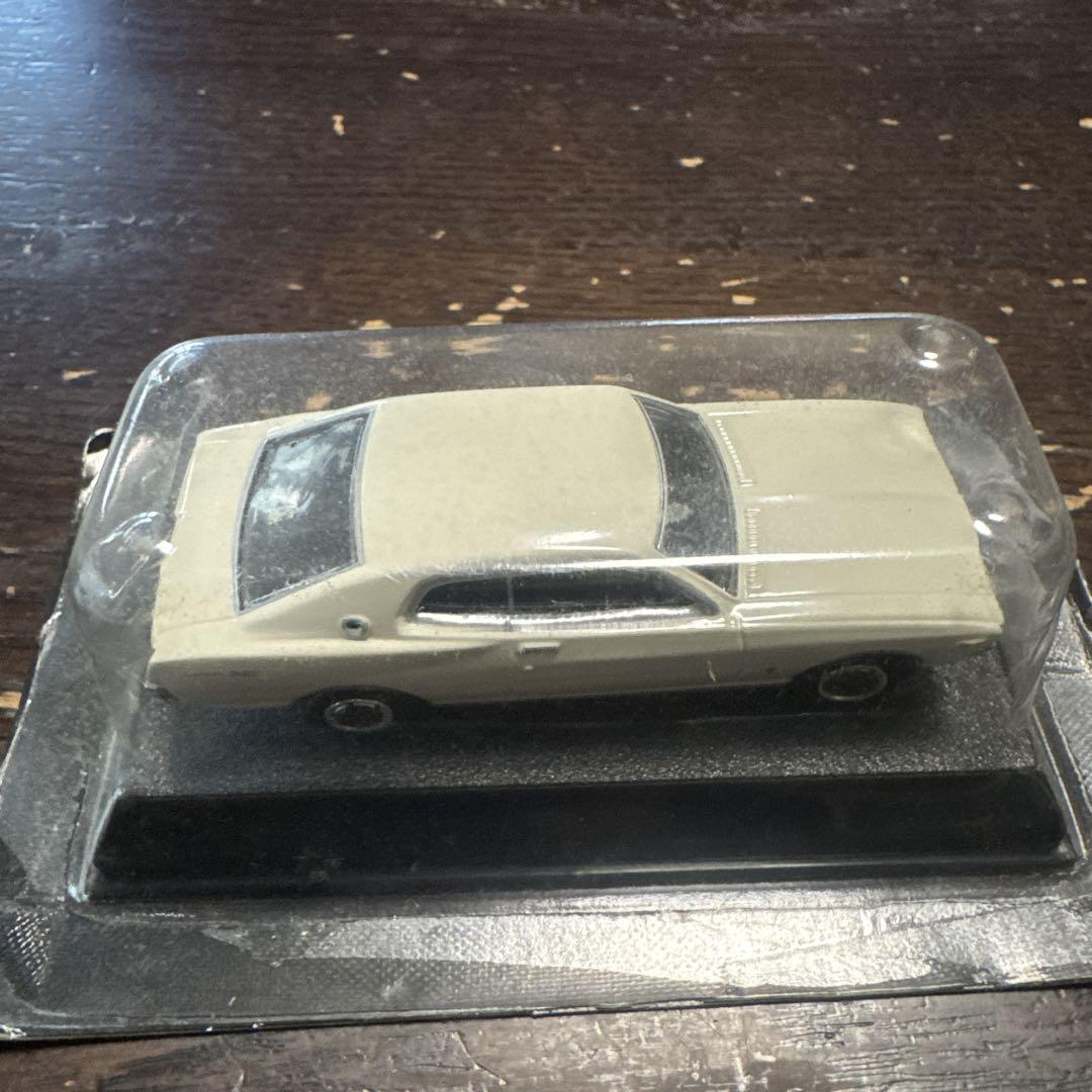 NISSANミニカーセット LAUREL & BLUEBIRD