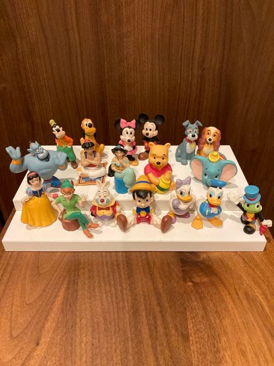 ディズニー 東京三菱銀行 １８体キャラクターフィギュア cutacut.com