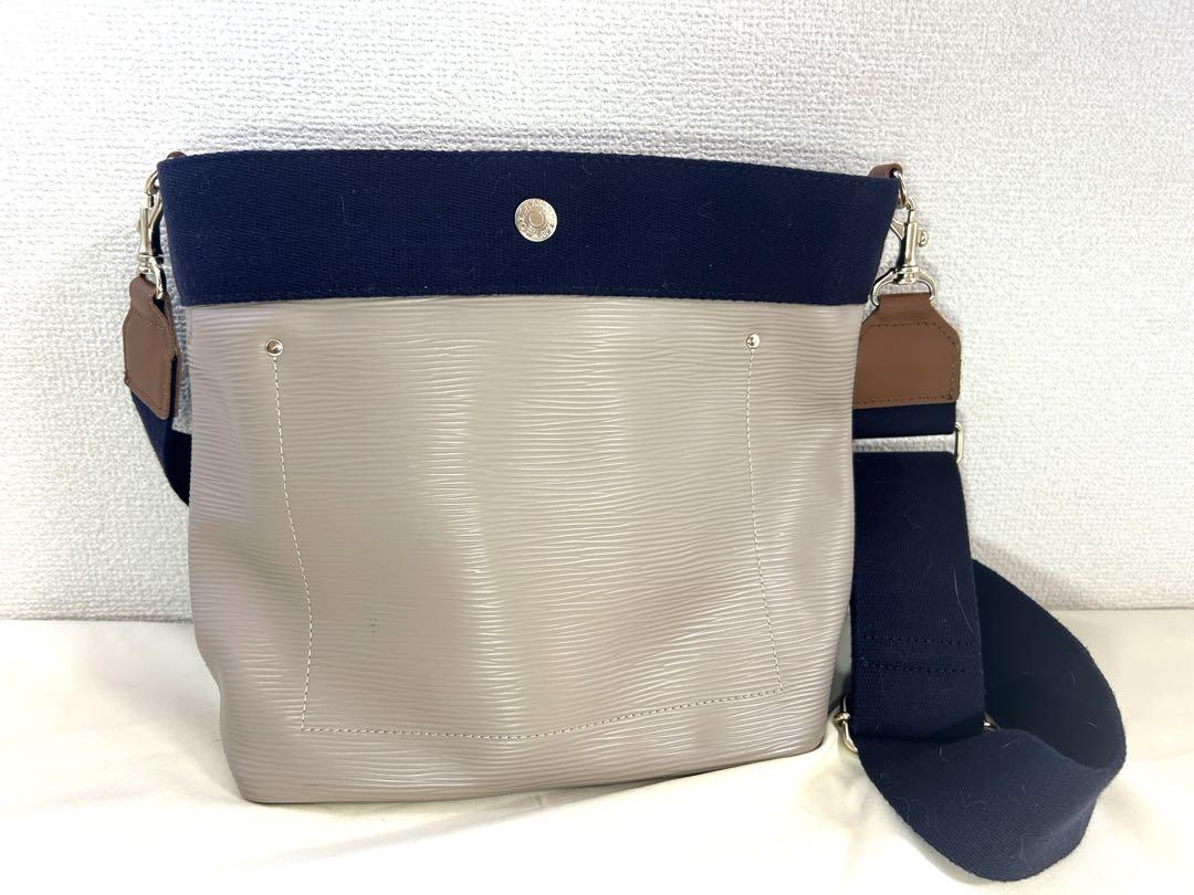 [美品]トプカピトートショルダー2way バッグリプルネオレザー　ベージュ