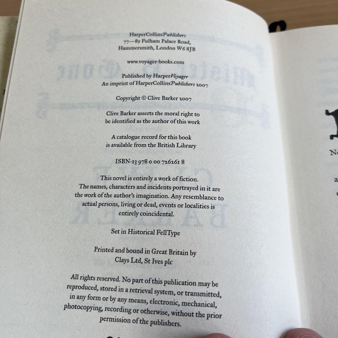 洋書 Mister B. Gone by Clive Barker