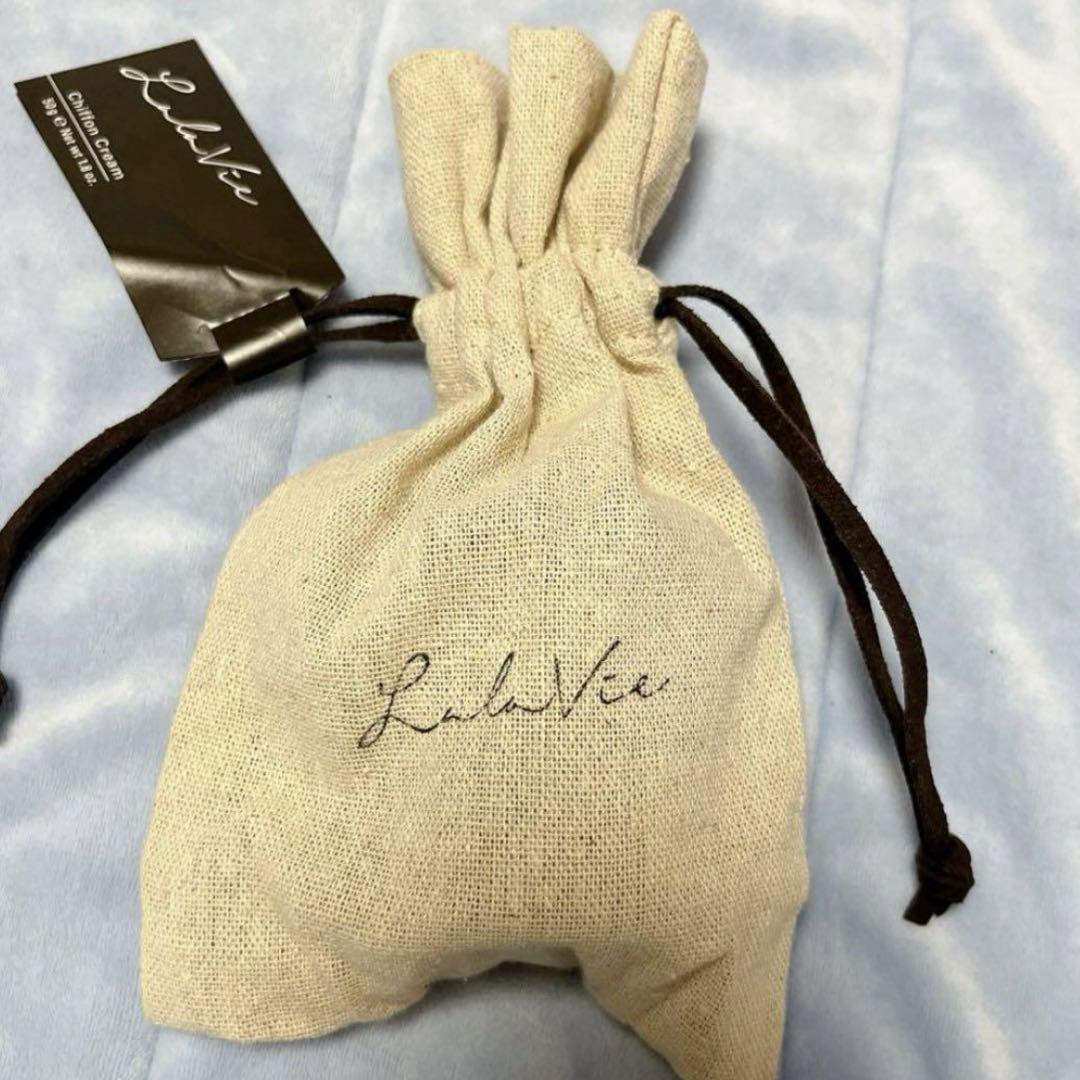 3個セット 未使用★ ララヴィ　シフォンクリーム　50g ギフト袋付き 未使用☆2個セット ララヴィ シフォンクリーム 50g ギフト袋付き