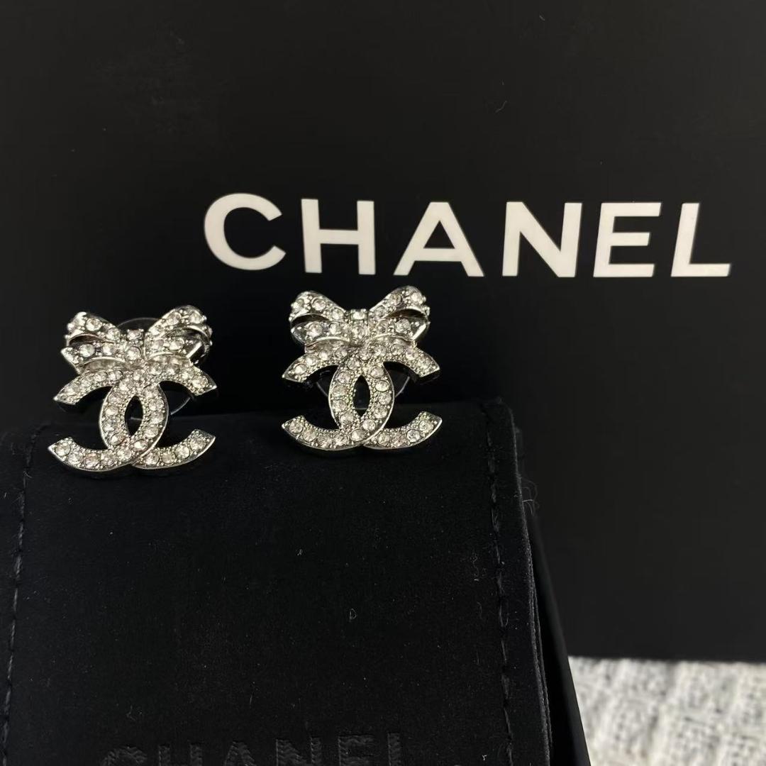 【美品】CHANEL リボンピアス