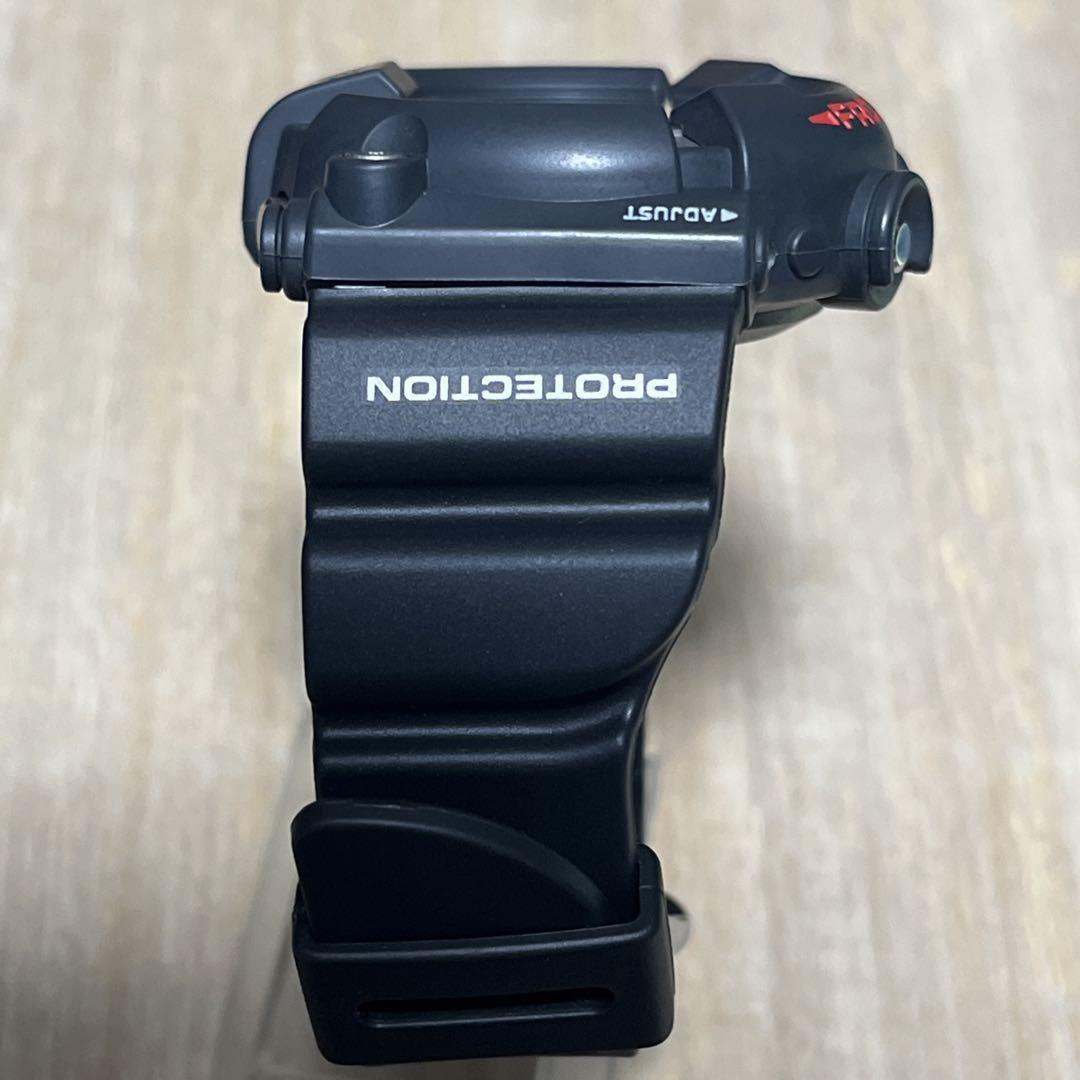【未使用に近い極美品】G-SHOCK二代目フロッグマンDW-8200-1Aチタン