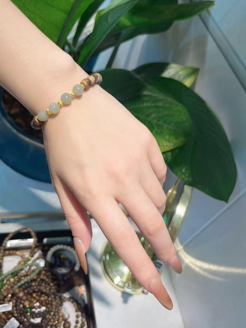 オープニング 大放出セール 沈香ブレスレット 沈香 和田玉/ホータン玉 ゴールド ブレスレット アクセサリー