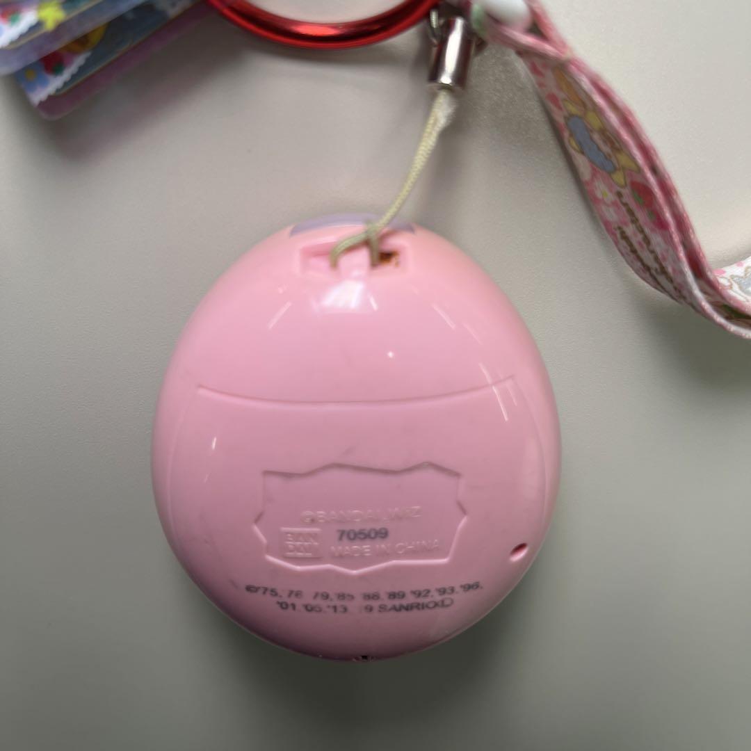 たまごっち みーつ サンリオ 箱付き ストラップ付き たまごっち みーつ サンリオ 箱付き ストラップ付き