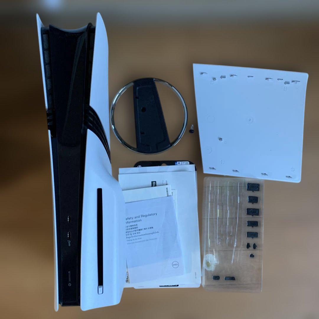 PS5 Pro 本体 CFI-7000B01 中古　ディスクドライブ付き