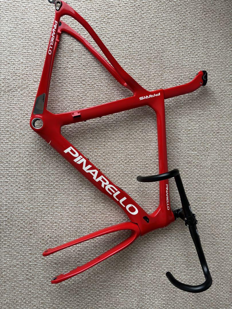 人気カラーの Pinarello ピナレロ 美品 サイズ545 パリ2021年 Paris 自転車本体