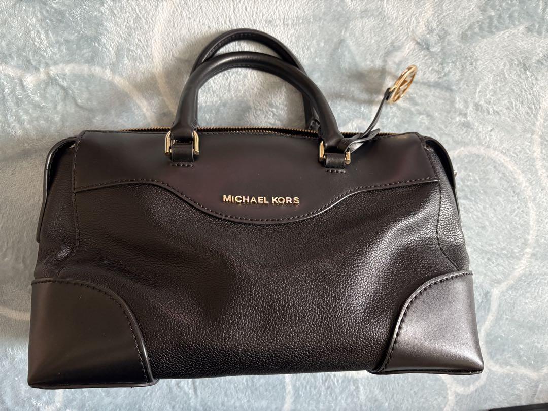 MICHAEL KORS ブラックレザー ショルダーバッグ