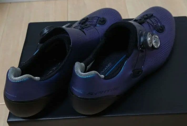 サイクリングシューズ目立った傷や汚れなし