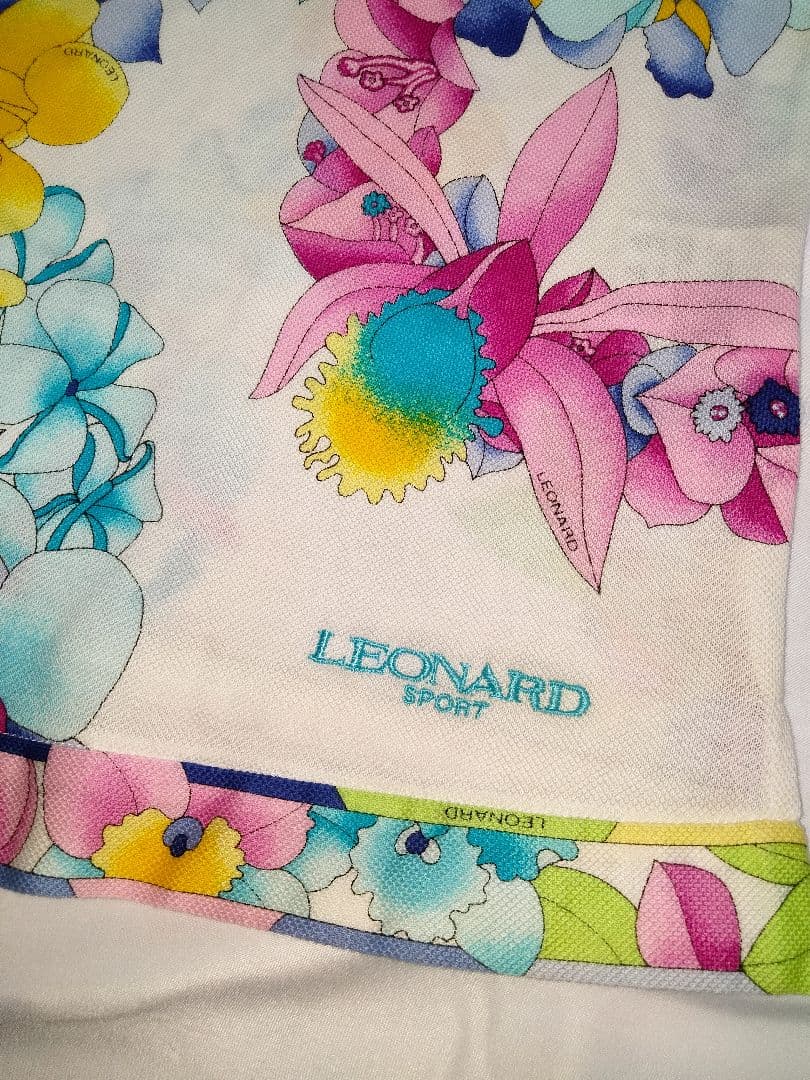 豪華 レオナールスポーツ ポロシャツ 花柄 エメナルドグリーン 白 38