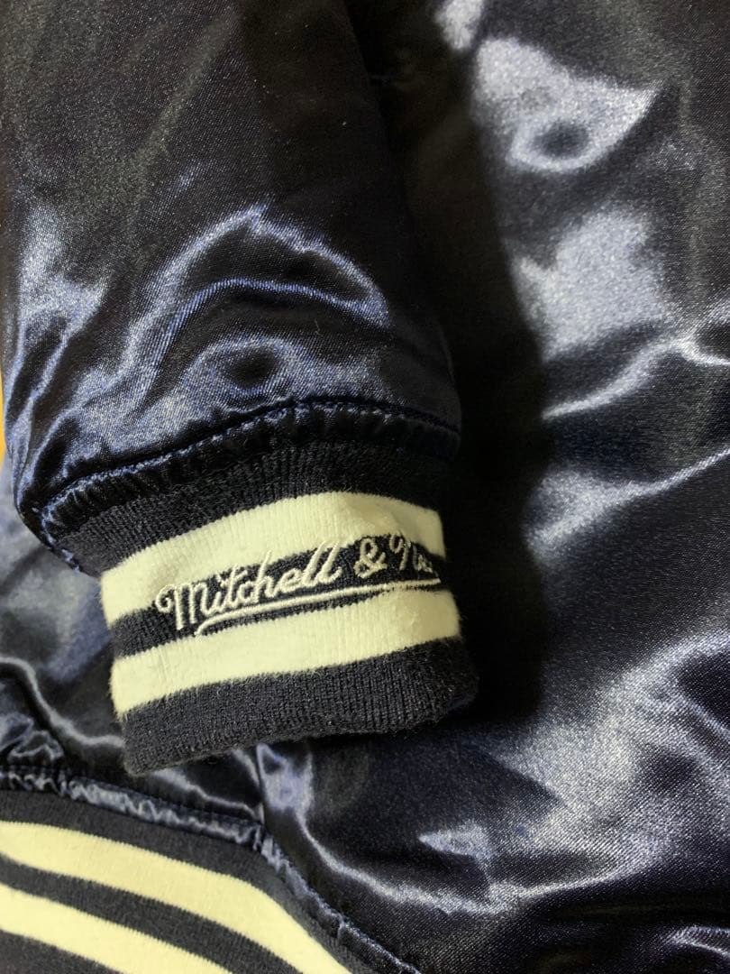 MITCHELL&NESS AUTHENTIC stadium jacket MITCHELL&NESS AUTHENTIC stadium jacket