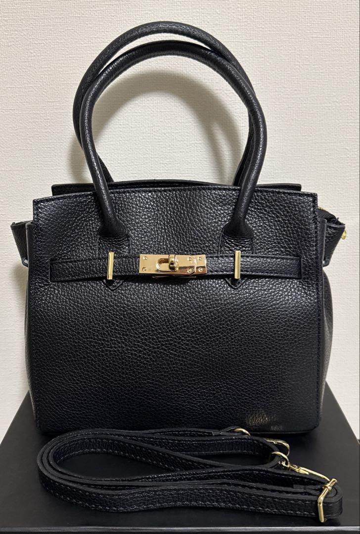 AULENTTIブラックレザーバッグ ゴールド金具