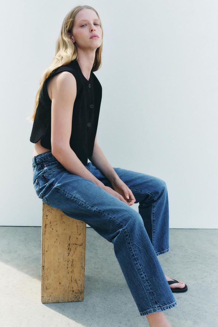 今期 ZARA ザラ ボタンベストトップスZW ブラック XSサイズ
