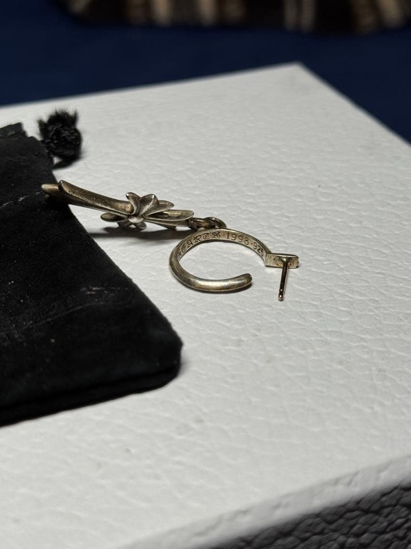 クロムハーツ クロスフープピアス クロムハーツ クロスフープピアス