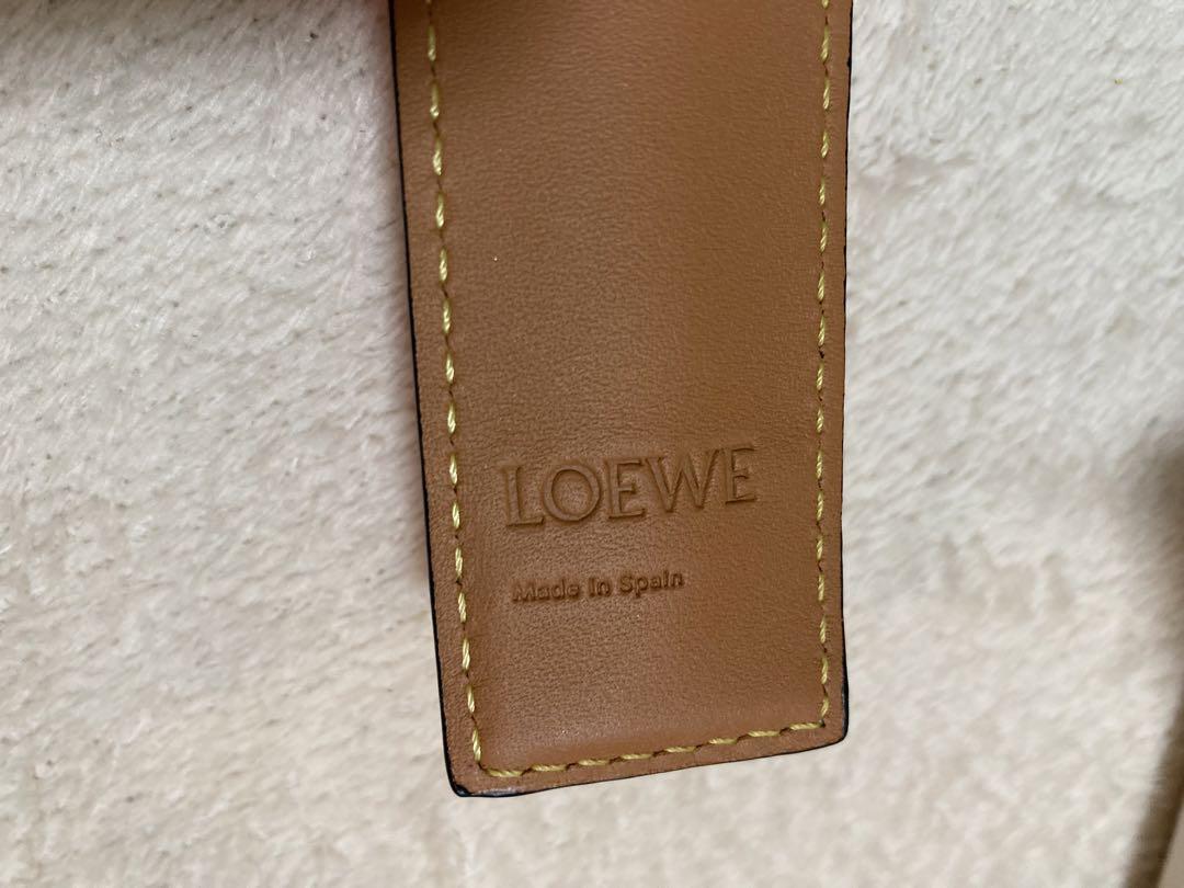 LOEWE ブレスレット　バングル　オレンジ