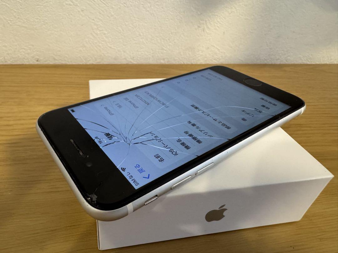 iPhoneSE2 128GB ホワイト ジャンク　画面割れ