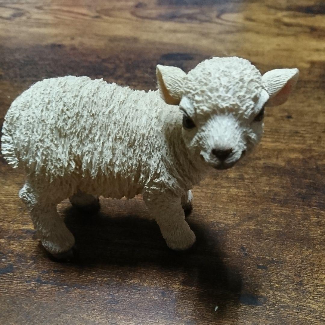 メルカリ 可愛い羊の置物 キャラクターグッズ 300 中古や未