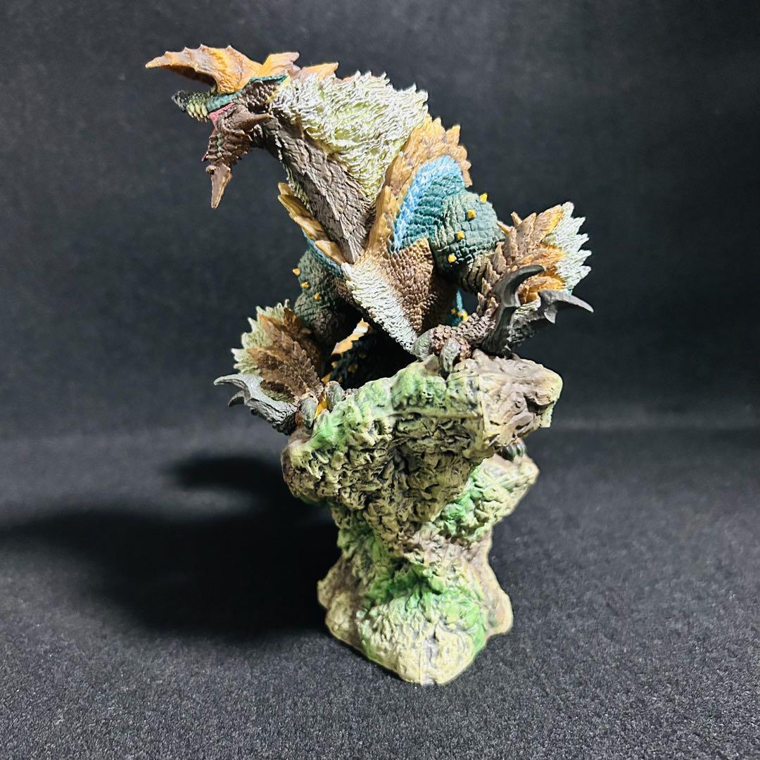 モンハン　雷狼竜 ジンオウガ フィギュアビルダー クリエイターズモデル