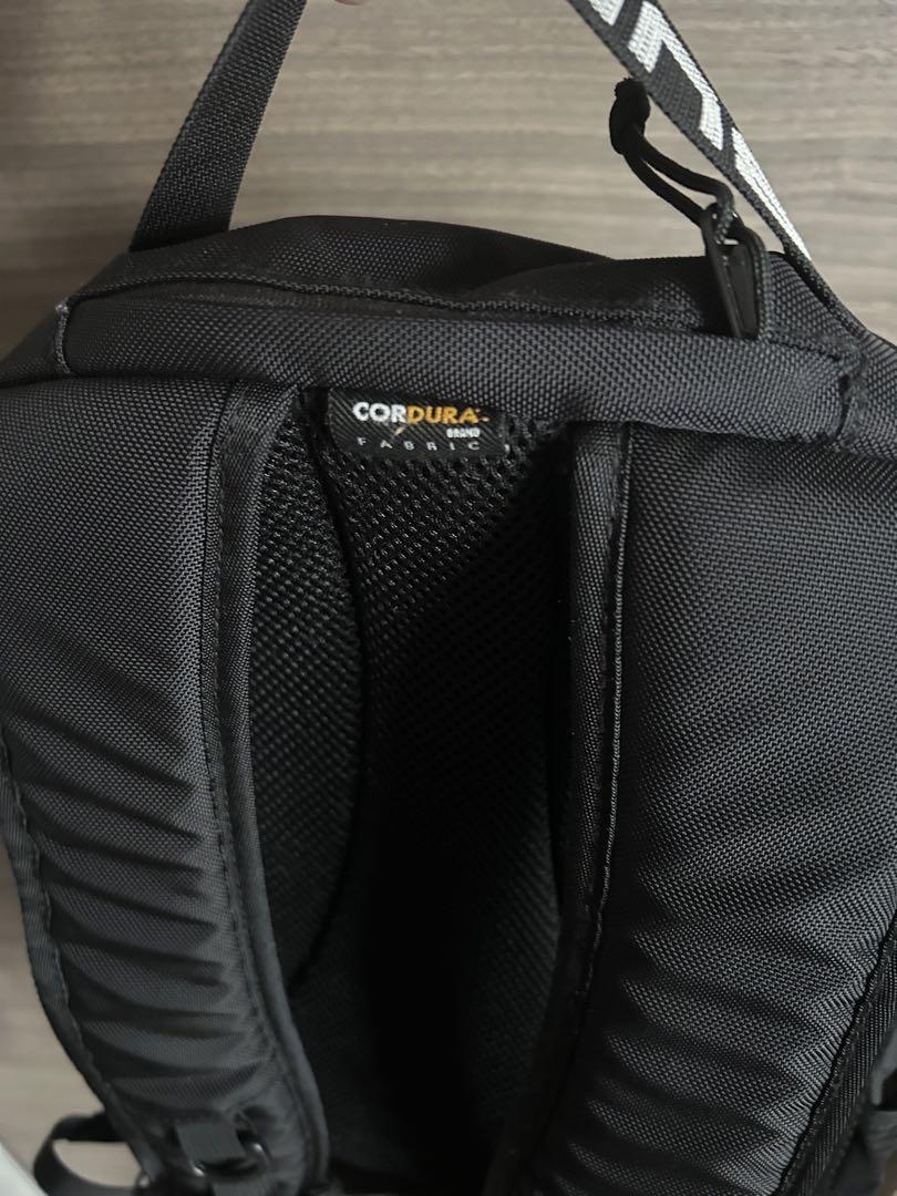バッグ supreme 18ss backpack