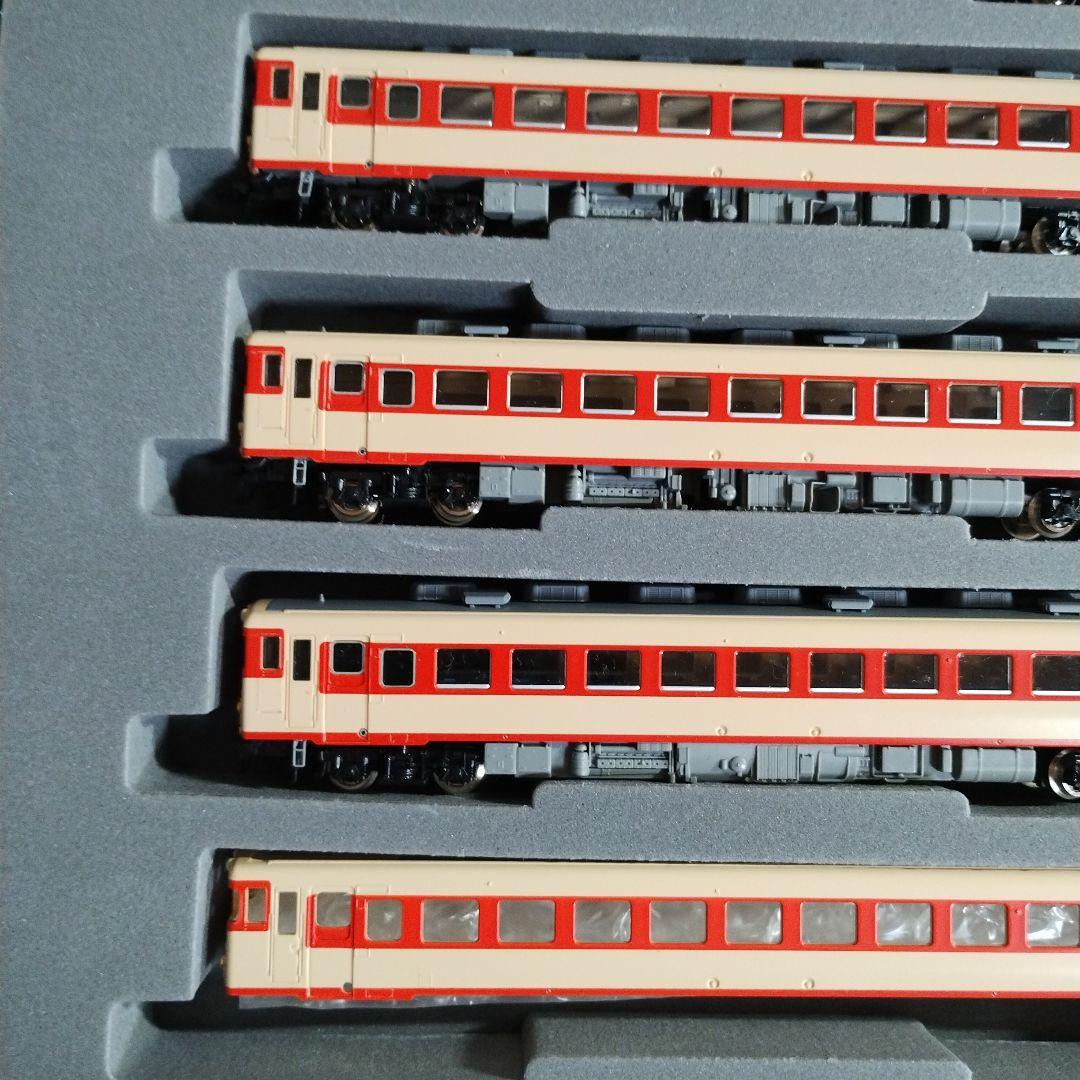 062 Nゲージ鉄道模型 赤とクリーム 7両とパーツ