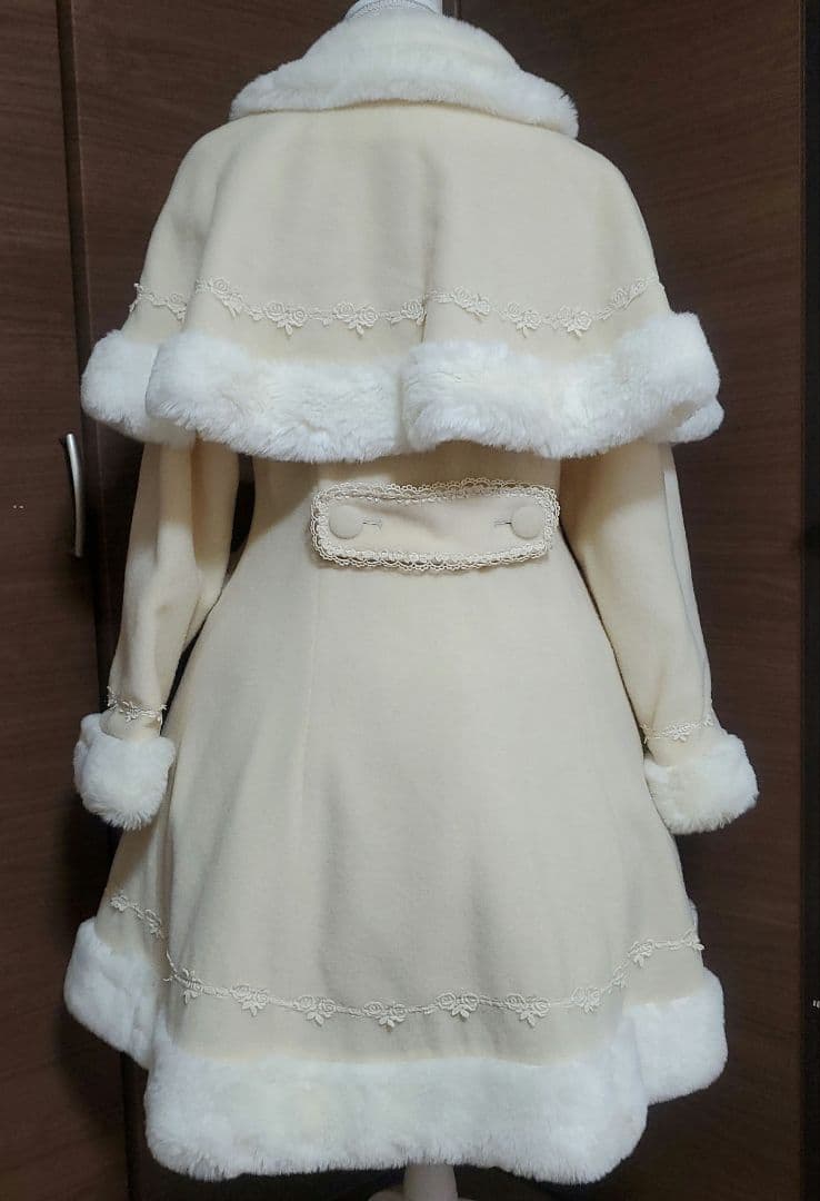 BABY,THE STARS SHINE BRIGHT コート ホワイト 生成 BABY,THE STARS SHINE BRIGHT コート ホワイト 生成