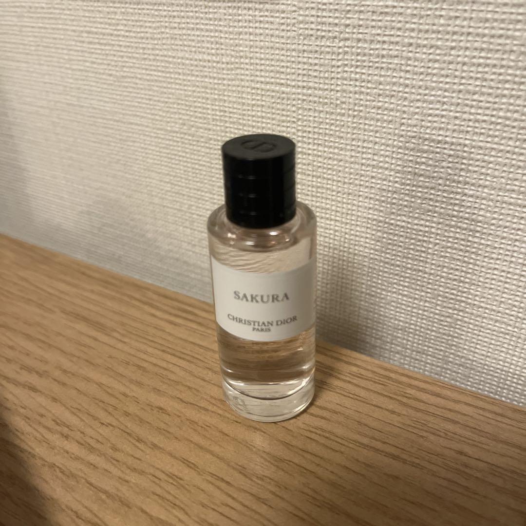 CHRISTIAN DIOR SAKURA 香水 ディオール サクラ - メルカリ