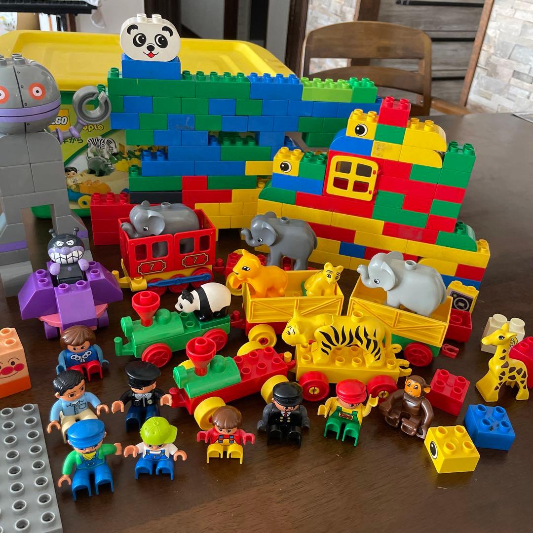 おおきなバイキンじょうとだだんだんブロックバケツ