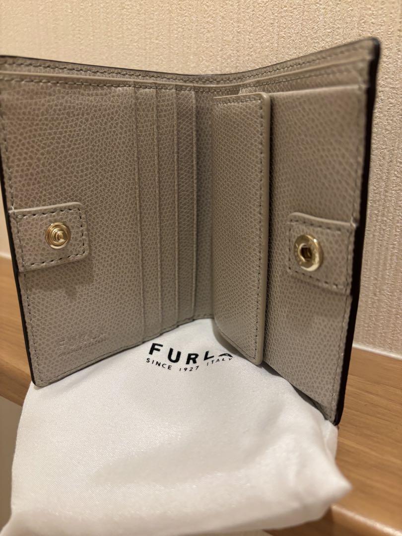 FURLA グレー 二つ折り財布　美品