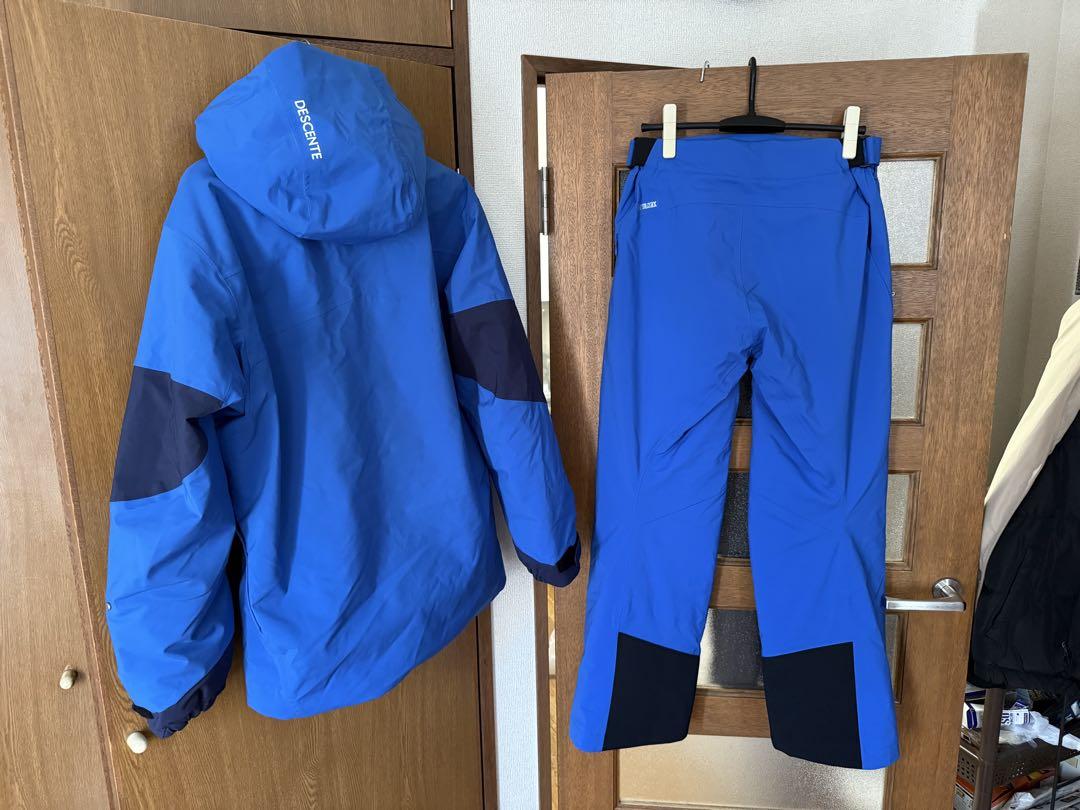美品 DESCENTE デサント スキーウェア 上下セット L 24/25モデル