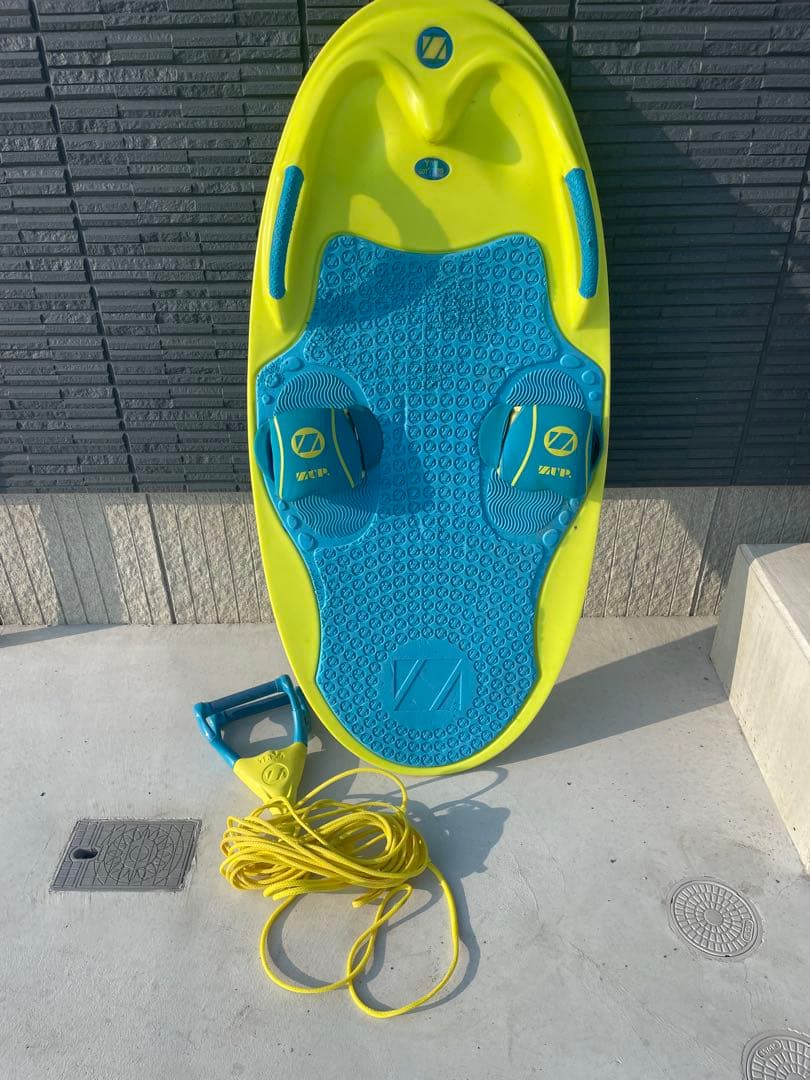 ZUPボード　ザップボード　ニーボード　ロープ付き　ジェットスキー　用品