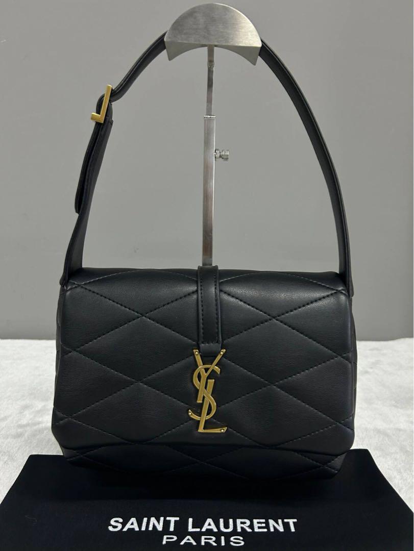 Saint Laurent(サンローラン)ショルダーバッグ 15,620円