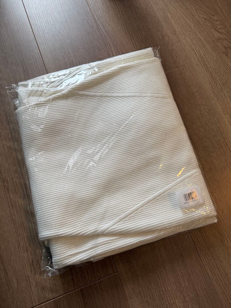 ニットワンピ MOLLY SLIM KNIT DRESS ホワイトM Birthday Bash DECORATOM_COM_BR