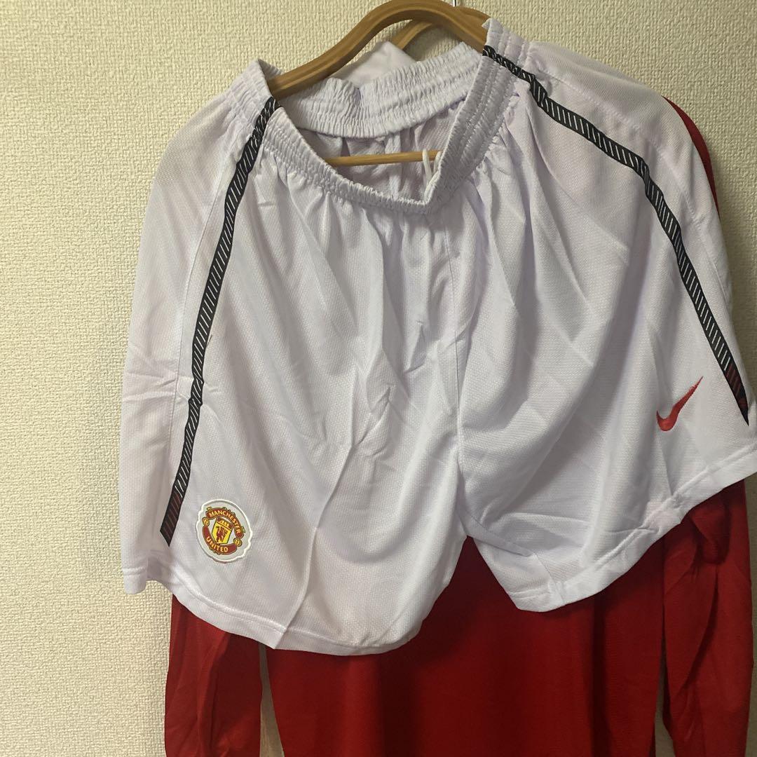 新品タグ付　NIKE　Manchester U　HOME 長袖ユニ　パンツセット